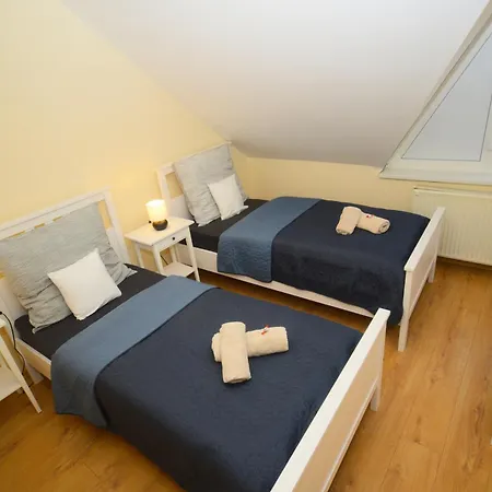 Vadrozsa Apartment Sümeg